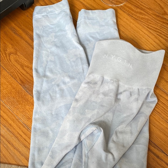 NVGTN Light Blue Camo Leggings - Picture 1 of 2